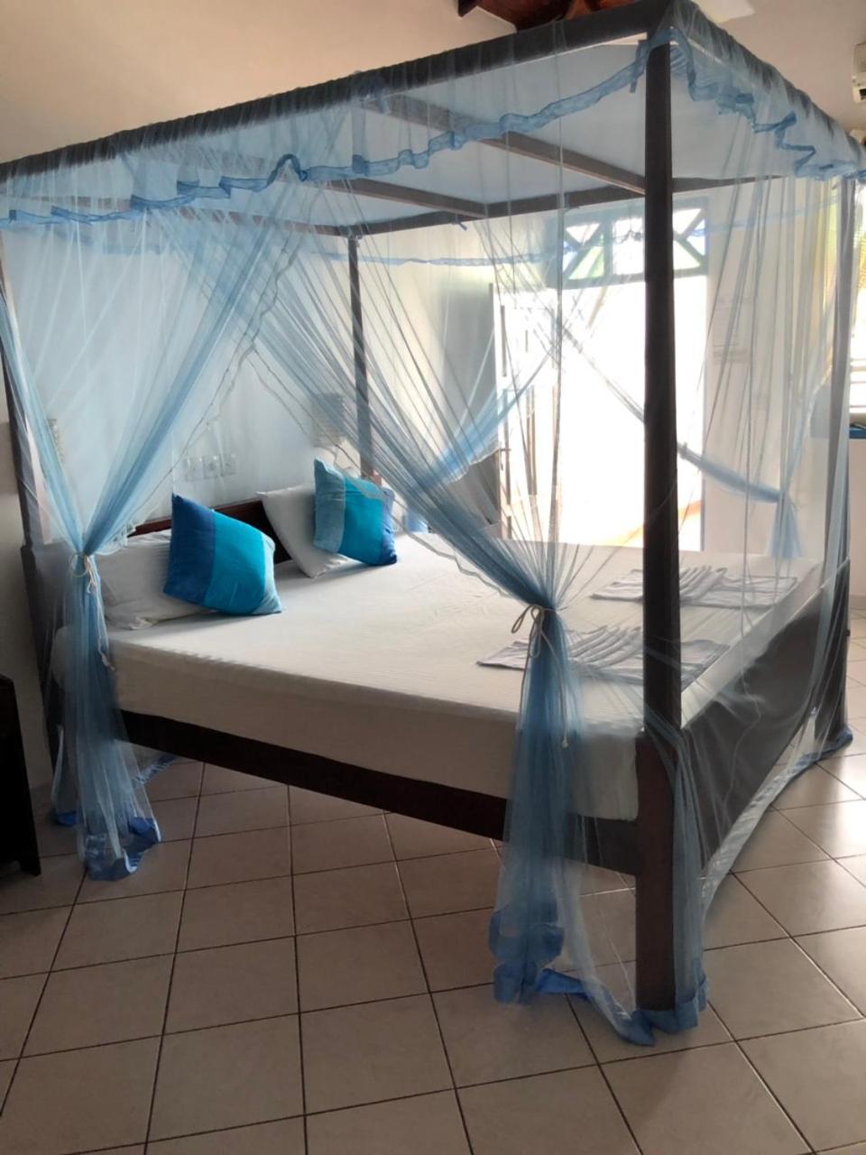 Blue Ocean Villa Hikkaduwa Room photo