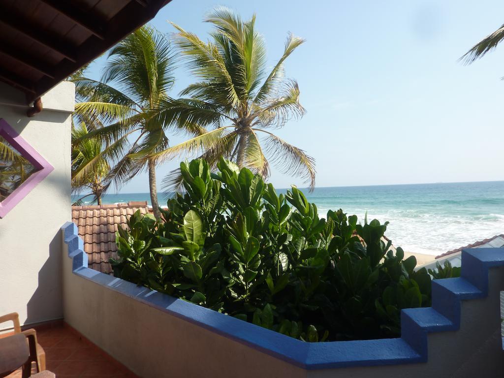 Blue Ocean Villa Hikkaduwa Exterior photo